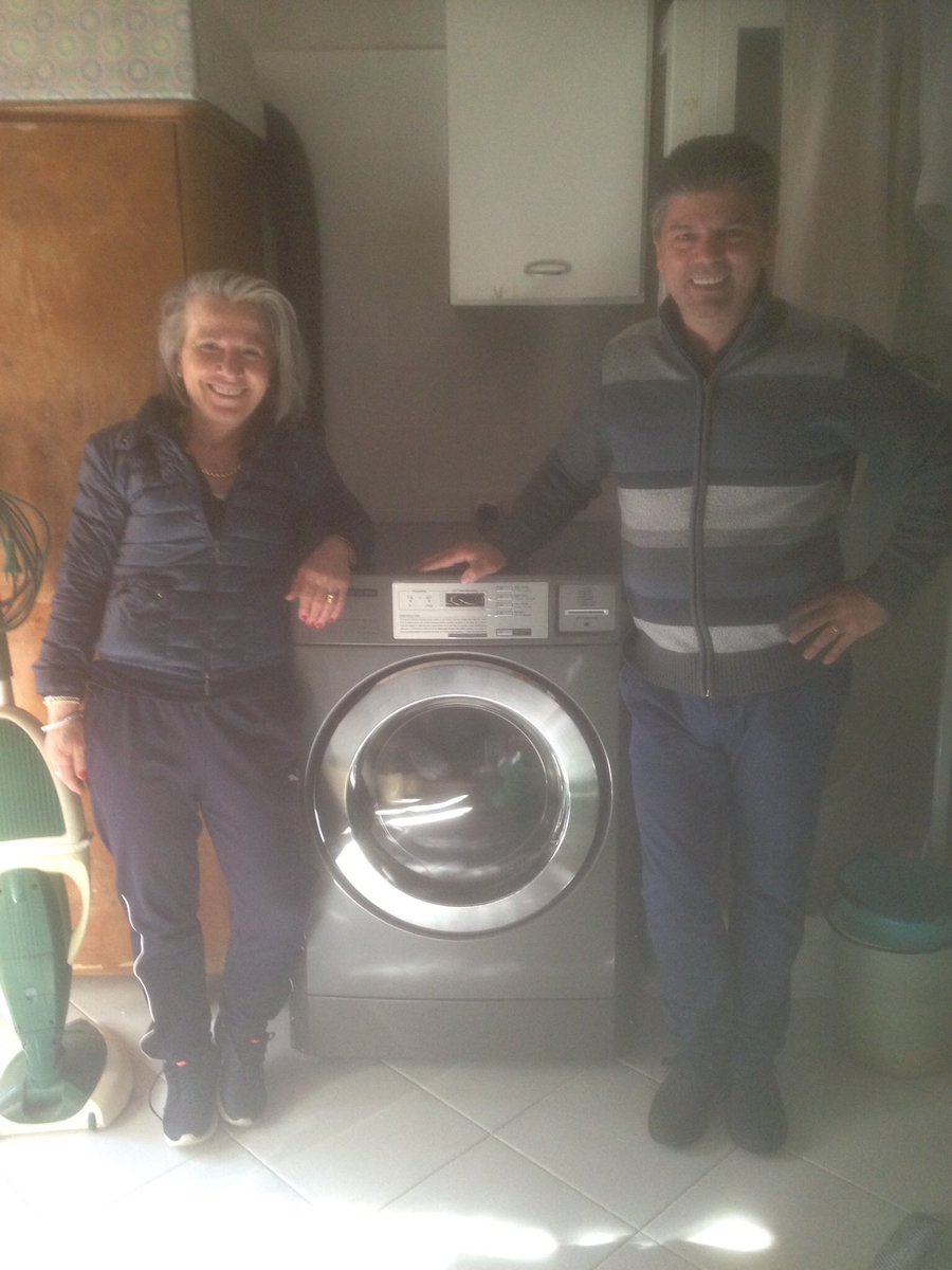 gianmarcosac's tweet photo. #Malcesine #Verona #elimina #STENDINI #FERRO #STIRO INUTILI #LAVORI #sistema #asciugatura #igienizzazione #Dry #Igienic #System #ecoAdige https://t.co/XUiqfMs0PC
