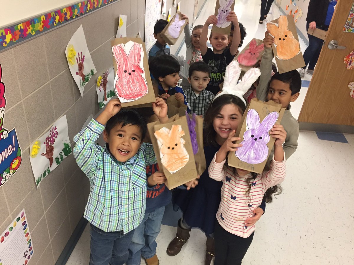 projectbefore1's tweet photo. When a teacher enjoys teaching, a kid just knows! #greatstaff #awesomekids #laughter #toolsofthemind #springfun #spring #projectbefore https://t.co/lDrnRg5nxh