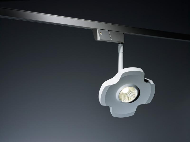 let_s_be_smart's tweet photo. OLIGO Samrt.Track: #design, Funktion und Qualität. Steuerbares #licht mit System. https://t.co/aHuWWxwrCt https://t.co/er9uyS3J3F