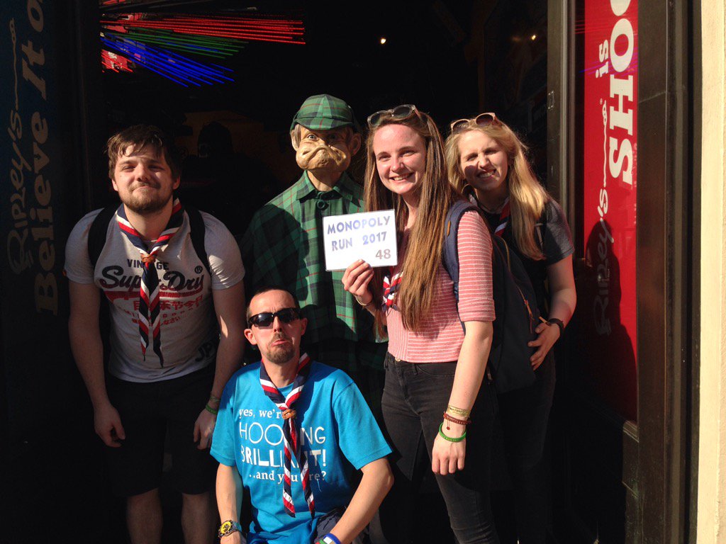 evieold's tweet photo. @monopoly_run  #mr17p 48 #Piccadilly #gurnsAndUglyFaces https://t.co/6449p9JuLR