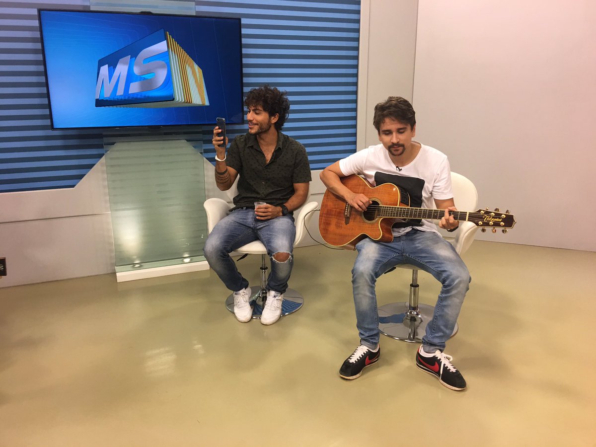 BruninhoeDavi's tweet photo. Oieeeeee #Expogrande2017EuVou https://t.co/iyFG4ECQ8P