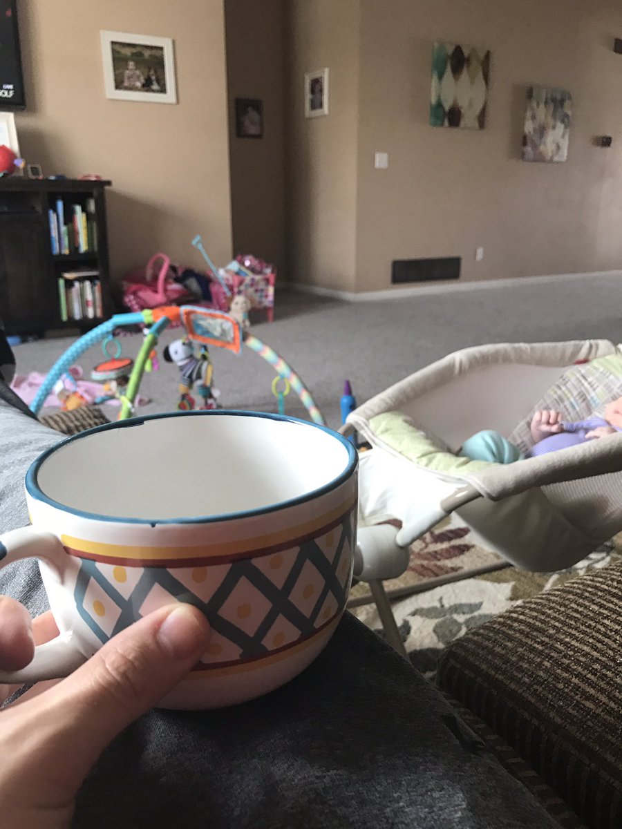 TweetsFromDads's tweet photo. Cheers to the weekend! https://t.co/eZcEVK6P0Z
