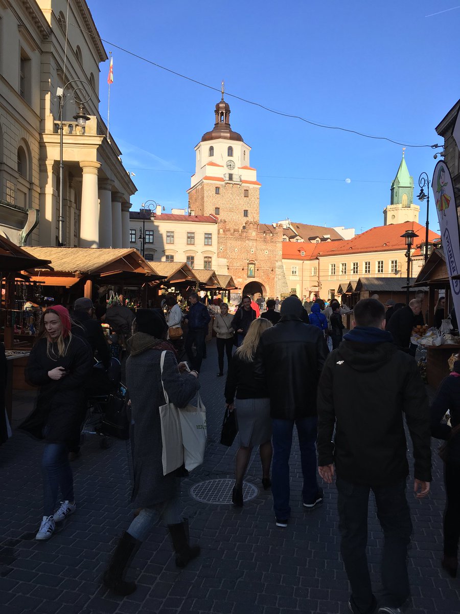 VisitLublin's tweet photo. #Easter #market in Lublin @Miasto_Lublin https://t.co/H4GJISAhDB