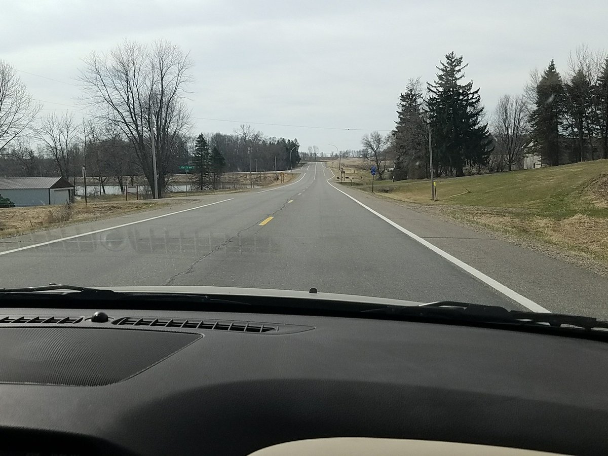 SNewellOpitz's tweet photo. Down the road. eautiful day for the wedding of @twohey921 & @reps15. #onesettworeps https://t.co/9pAGxq8JzL