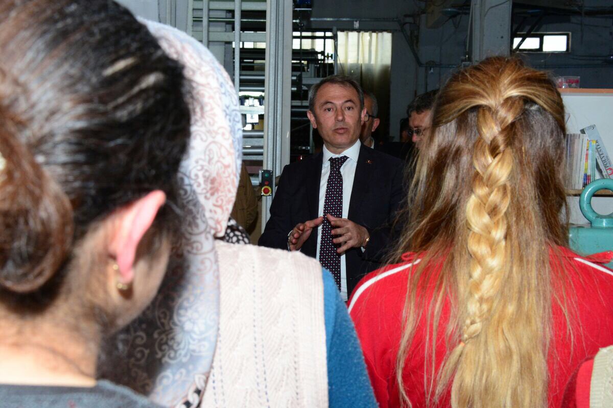 sahin_tin's tweet photo. #Buldan'da #Durul #Havlu çalışanlarıyla buluştuk, millet iradesinin üzerinde hiç bir güç tanımayan yönetim sistemi için #KararımızEvet dedik https://t.co/QQzbg75tXv