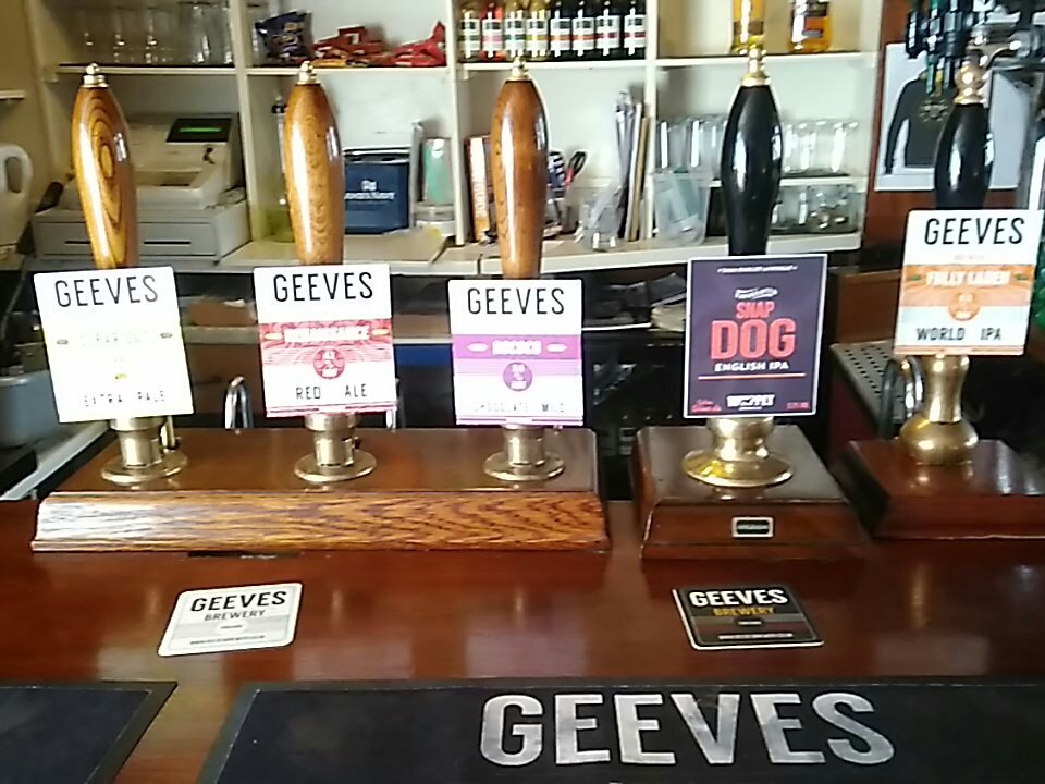 Fine selection on the pumps this evening including a lovely English IPA from Leeds based @whippetbrewing #barnsleyisbrill