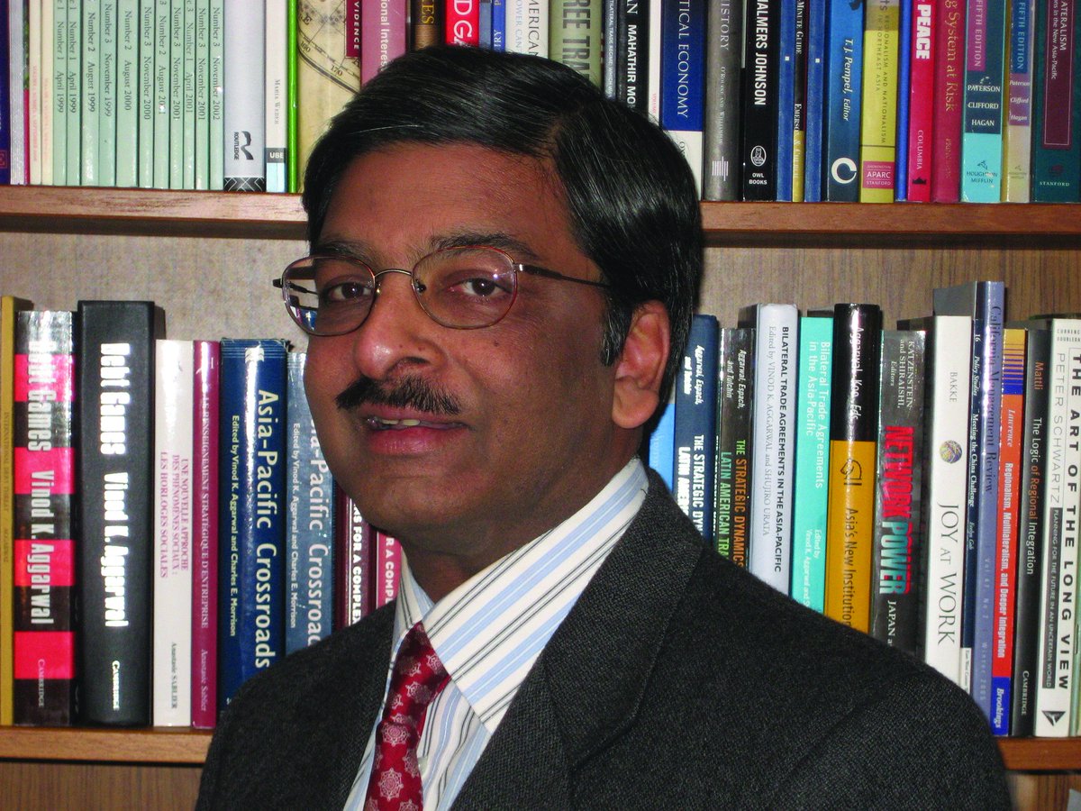 berkeley_bridge's tweet photo. Navigating US-Asia business policies in our changing geopolitical environment? Dr. Vinnie Aggarwal can lend you a hand at #HaasBridge 2017 https://t.co/54GVaS0arp