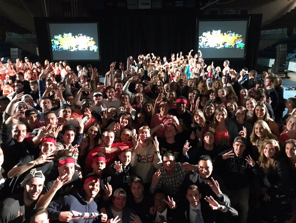 3 peat 🏆 #Greekweek2017