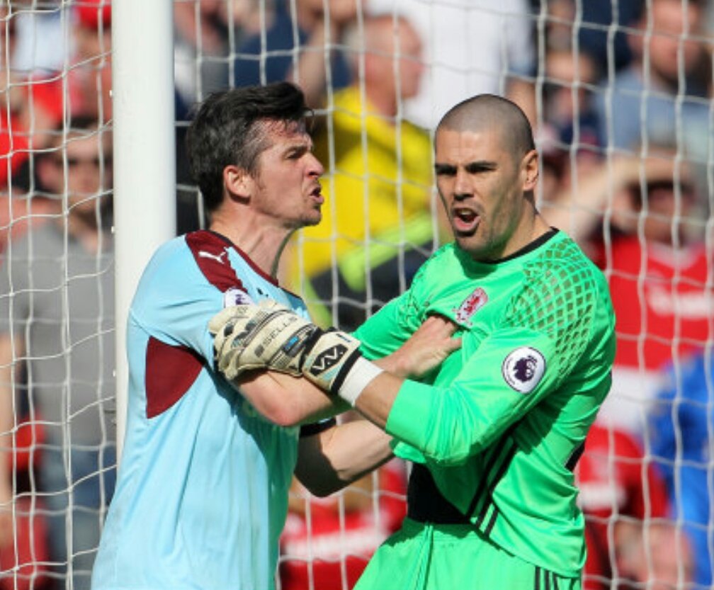 Valdes making friends.