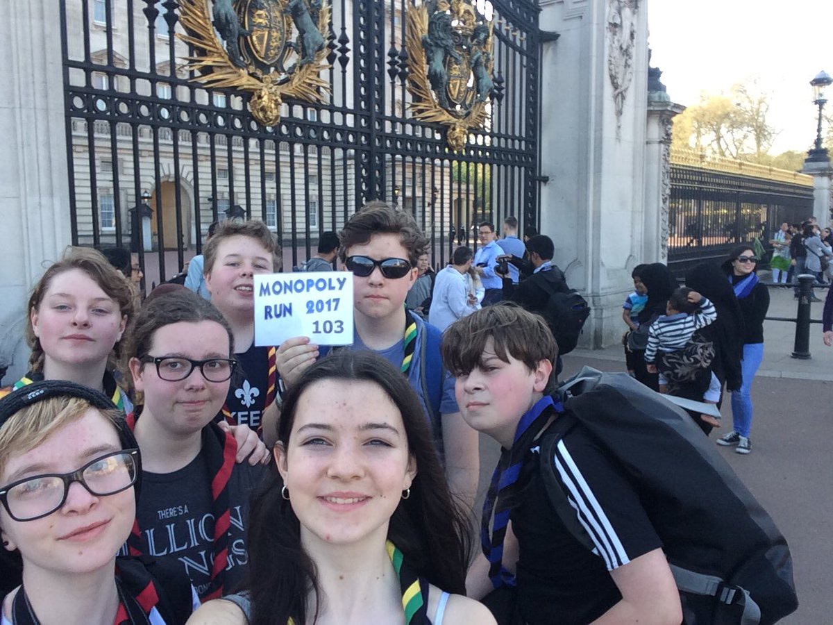 Naptimeormskirk's tweet photo. #mr17h 103 #buckinghampalace @monopoly_run @WestLancsScouts #monrun17 https://t.co/2NM9EwCDvP