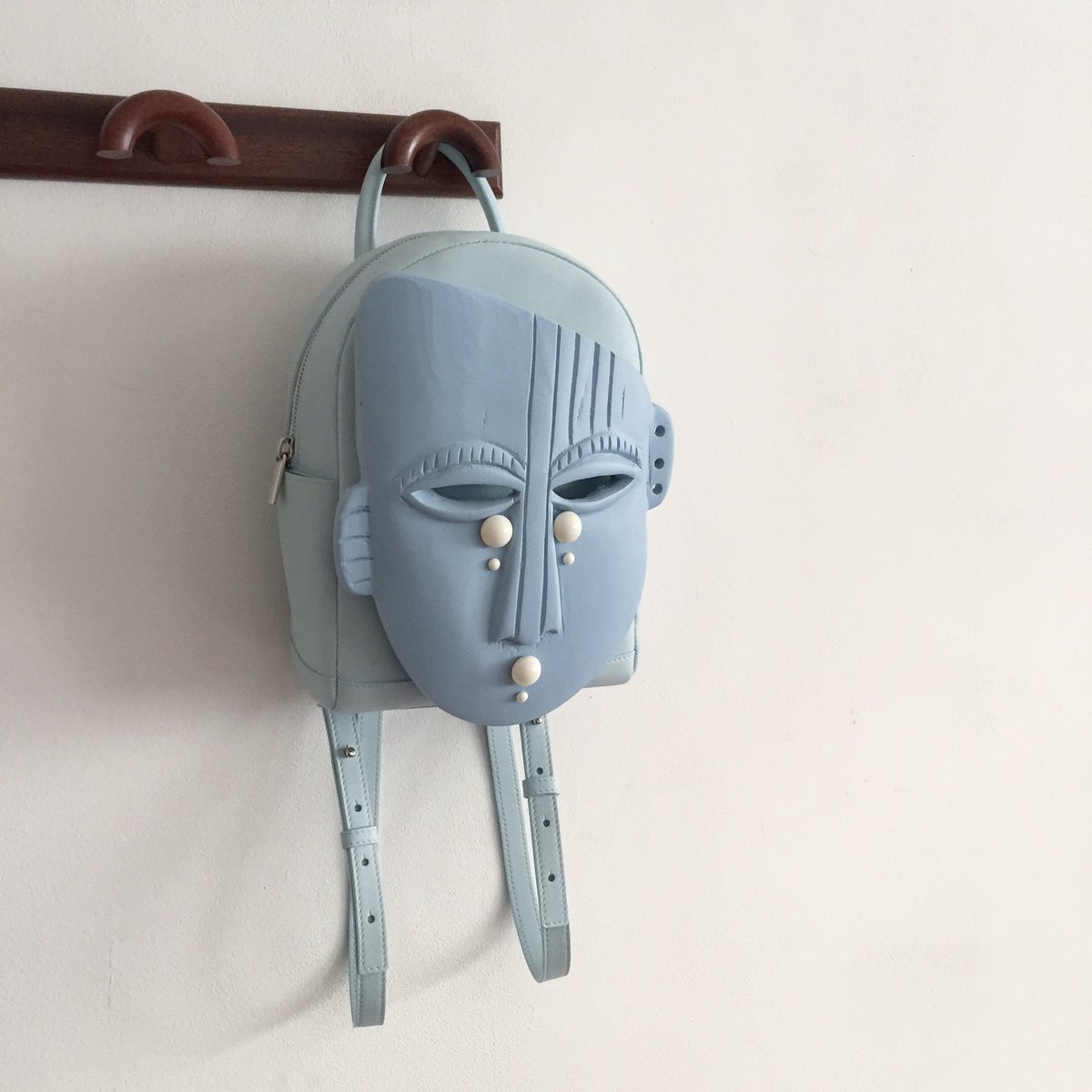 Special items for special people. Backpack made in Spain. Mask made in Senegal with the finest materials. Pearls by Swarovski. 1 of 1. #art