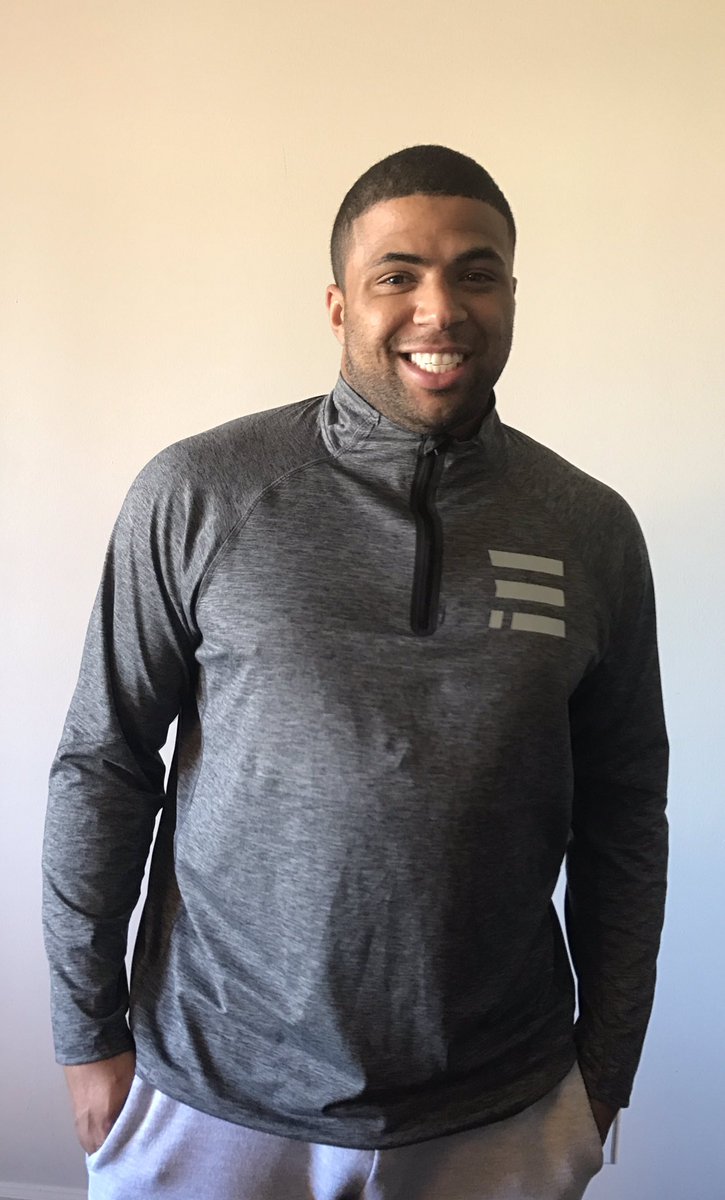 CoachTyree1's tweet photo. When you have to try on the new Gear! https://t.co/9hD1e6HTBm