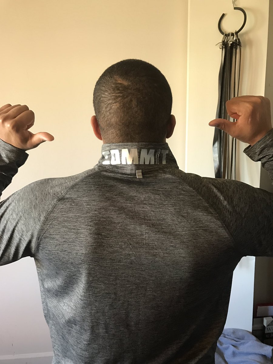 CoachTyree1's tweet photo. When you have to try on the new Gear! https://t.co/9hD1e6HTBm