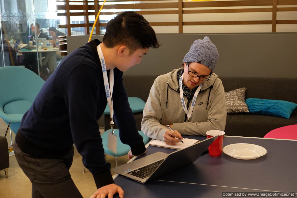 summitdistrict's tweet image. .@summitdistrict&apos;s Joey Nowariak gives practical #datascience advice to #students at #DCdatafest