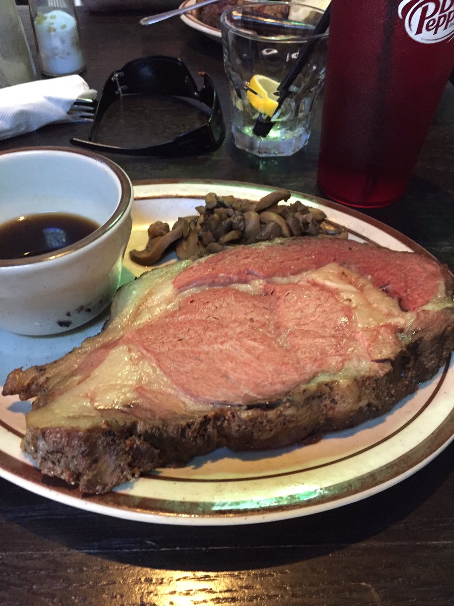 Dan Hoppen Highly Approve Of Round The Bend Steakhouse In Ashland That S A Real Prime Rib Right There
