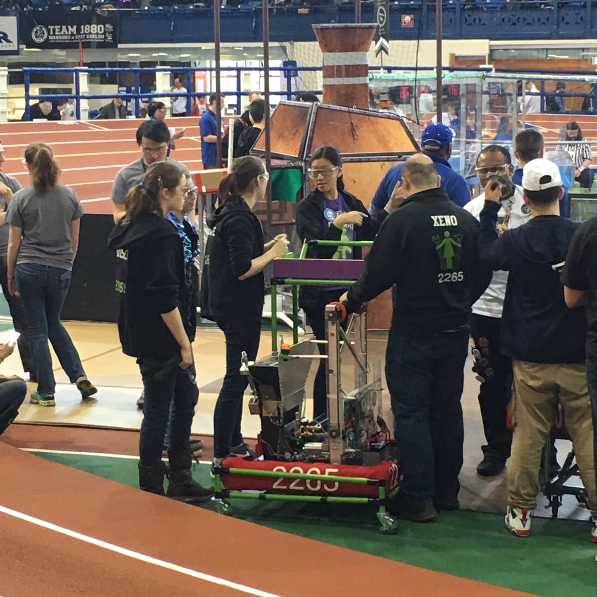 FeMaidens's tweet photo. Day 2 of the NYC Regional!! 💜💚 #nycfirst2017 #OMGRobots https://t.co/N5JhM8C3V7