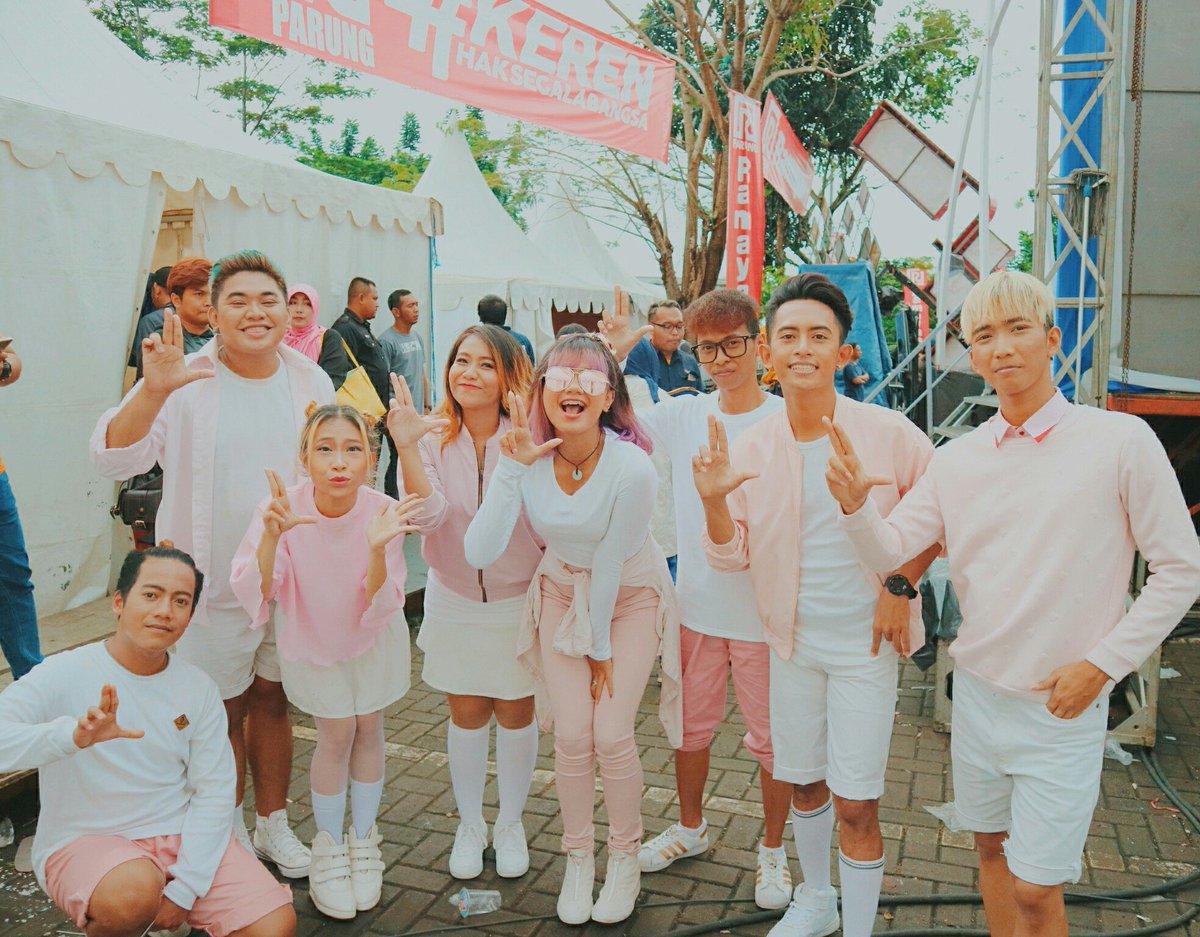 Fbryn_Rc's tweet photo. @RecycleCrew_ @Quality_Dance @audimarissa_ https://t.co/mcgp54xbuT