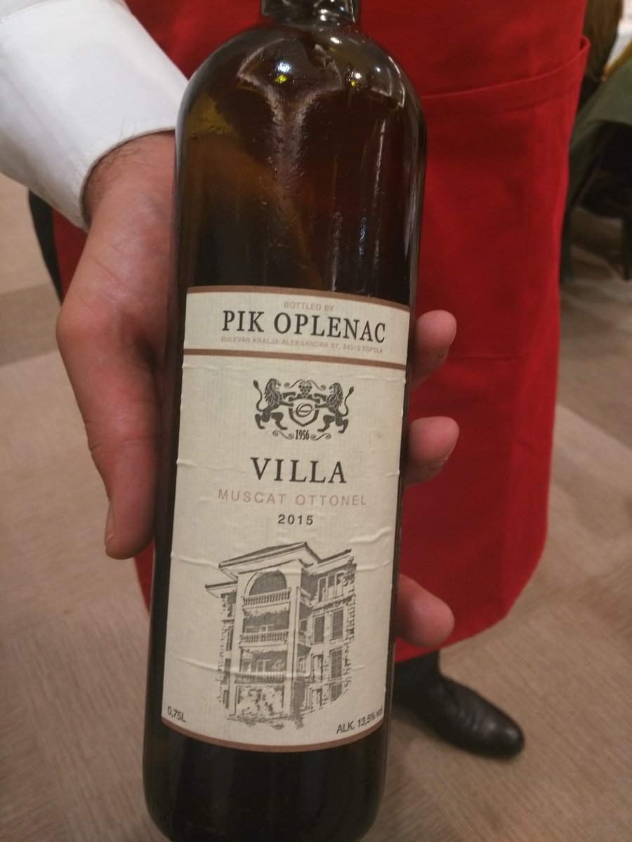 VinskiPutevi's tweet photo. Slaganje hrane i vina @PIKOplenac na salonu vina u Kragujevcu https://t.co/Q3os5zbJsR