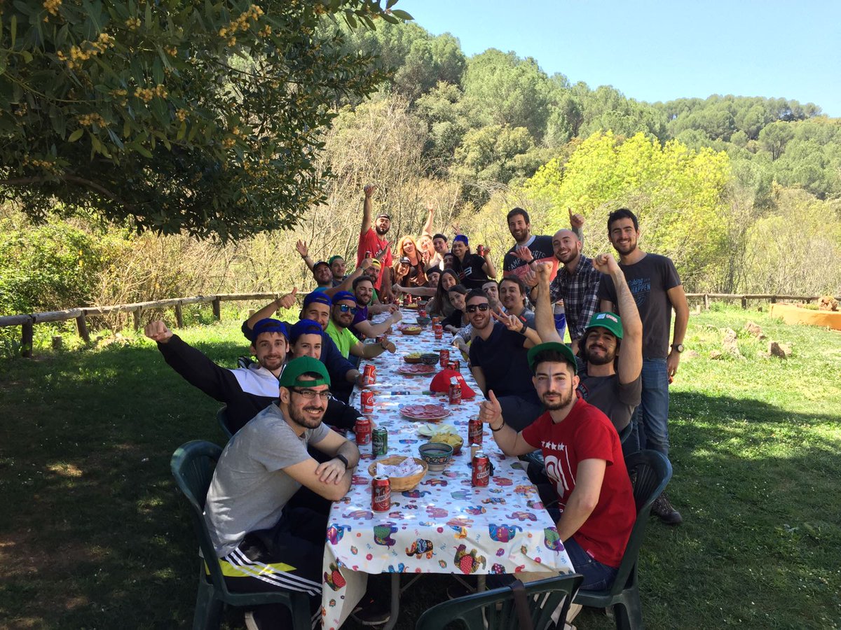 KormanRebel's tweet photo. Dia de campo estupendo con los compañeros ganadores del #retoyuzz !! @ucoyuzz @Yuzzing https://t.co/WG6JrIYm2U
