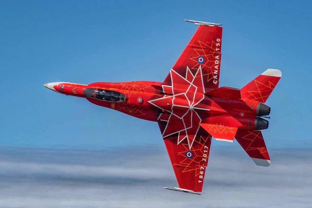 C86DQWRW0AExpFG.jpg:large