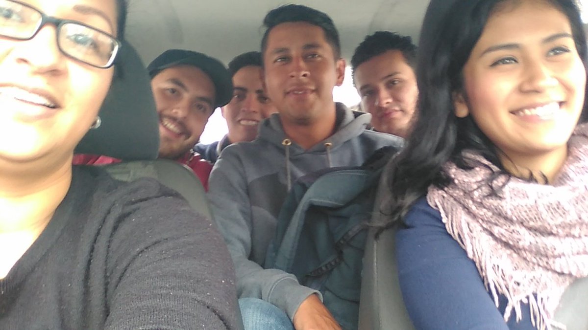 Addyrbett's tweet photo. @betopolar  @IUV_Universidad  #TrabajoenequipoIuv #EquipoItaluz https://t.co/mNX4zvjNFE