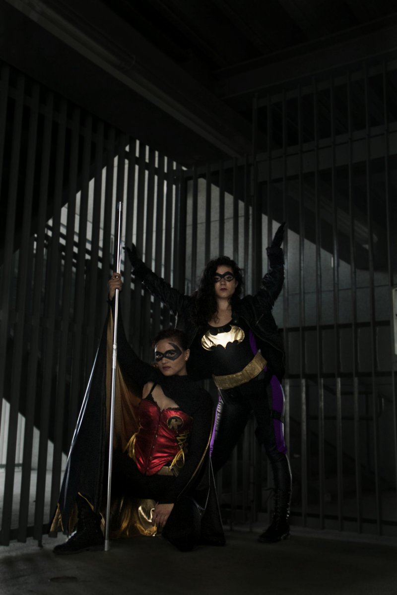 TheCorpsDC's tweet photo. #Robin and #Batgirl reporting for duty! @DCComics @WonderCon #cosplay #dccomics #batmanwho https://t.co/UKdJlqfg33