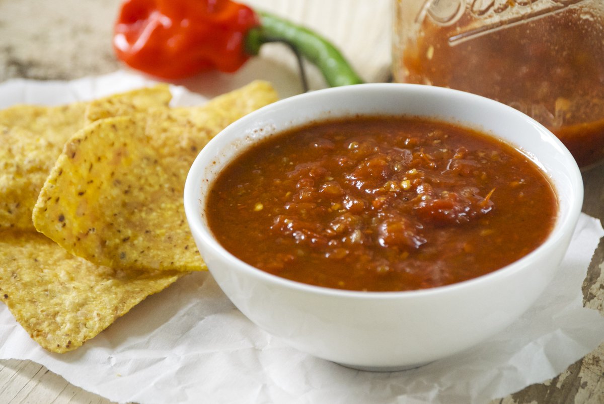 JohnnyHabaneros's tweet photo. #Yucatan #Salsa 15 #tomatillos hskd 1wht onion 4clvs #garlic #habanero
1/2cp #cilantro 1tbsp lime juice 1tspn salt #Blend #SlowCook #EatHot https://t.co/623vQyogQl