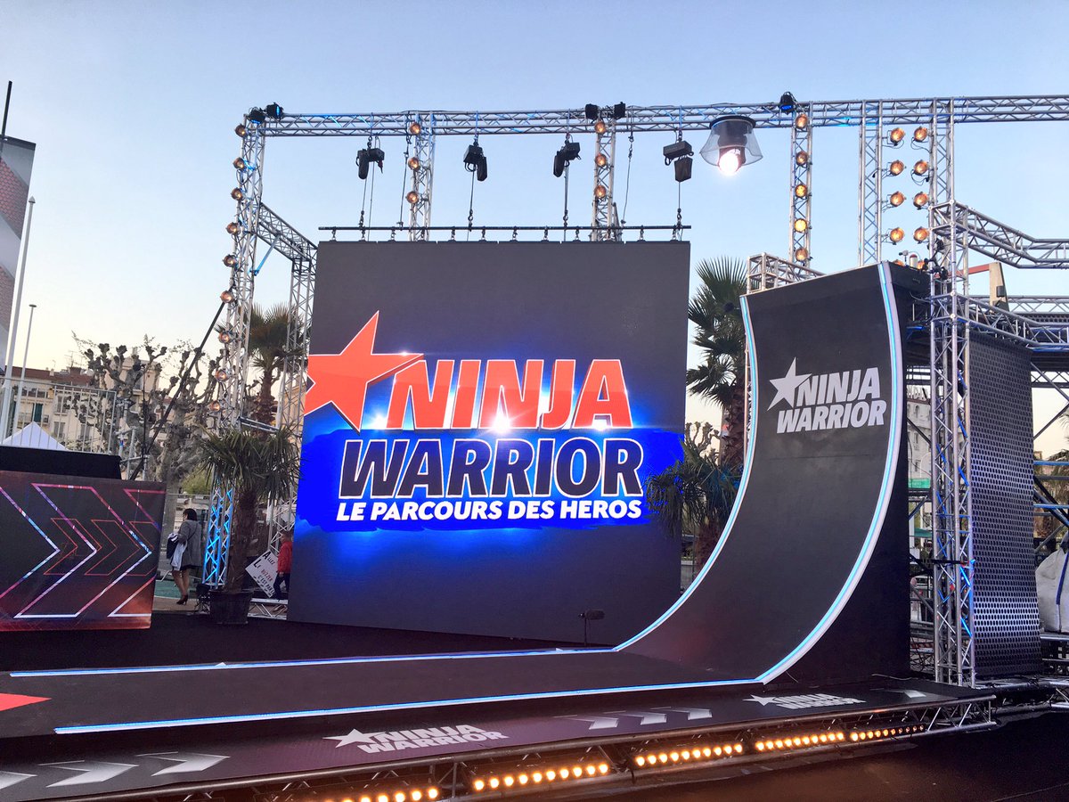 villecannes's tweet photo. Bonne chance aux ninjas 💪🏻
@NinjaWarriorTF1 continue à #Cannes avec les animateurs warriors @DenisBrogniart @SandQuetierOff @Tof_Beaugrand 😉 https://t.co/RjIcyCmTtp