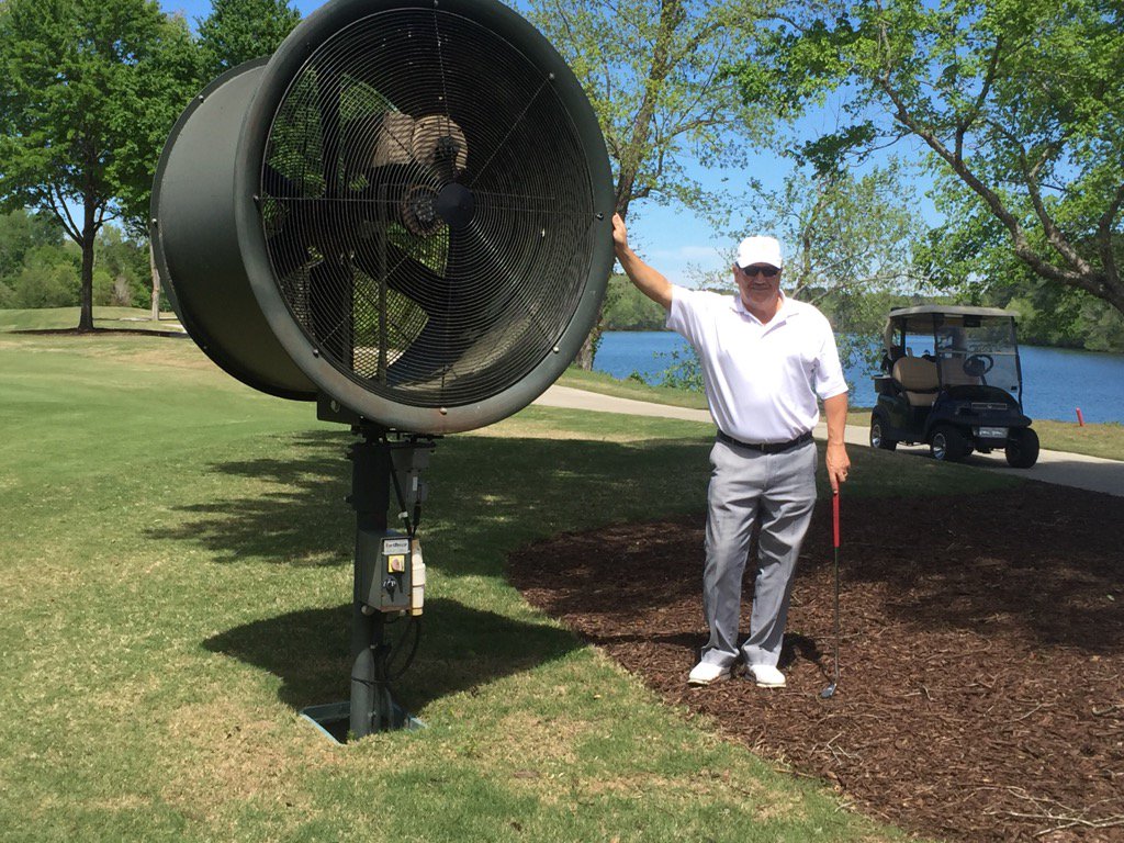 Busta569's tweet photo. Peter O'Malley with his biggest fan @PGAofAustralia @GolfAust  #MastersWeek #championsretreat @Pom23O https://t.co/8szyYmOL2X