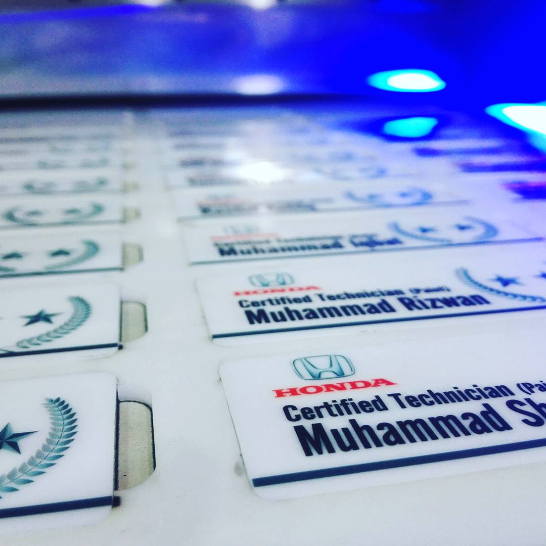 OlympianDigital's tweet photo. #Honda employee badges printing in production https://t.co/63ZBTDM4zq