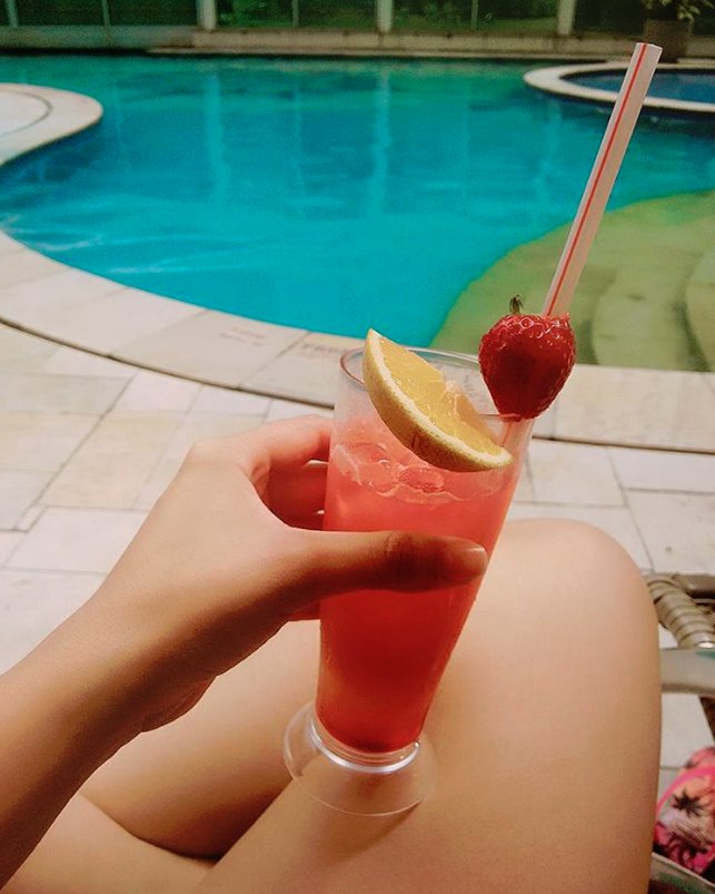 Radisson's tweet photo. #Weekend plans? You're looking at them! #TheRadisson  

📷: @ferre_mar https://t.co/IjAzV5BhDu