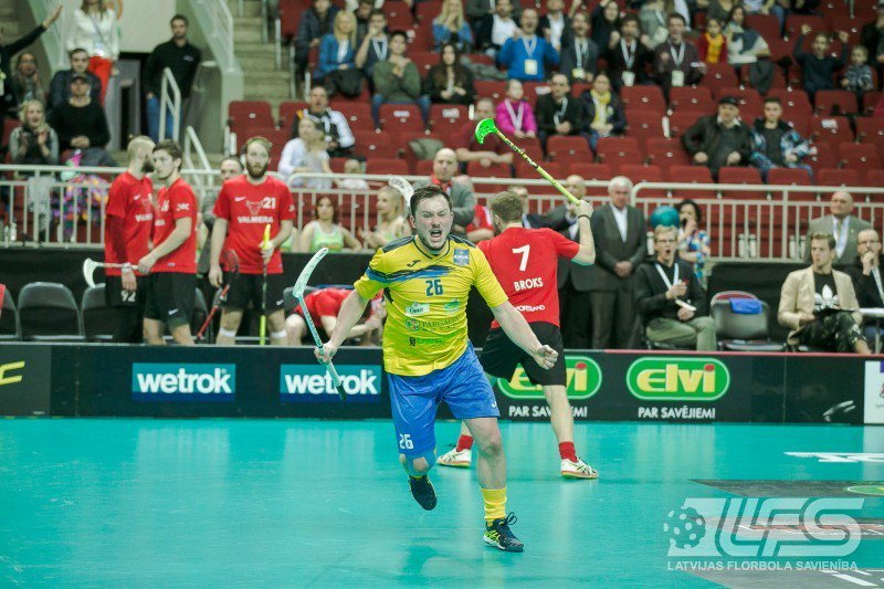 FOTO > ELVI Floorball League: <a href="/FBKValmiera/">FBK Valmiera</a> - <a href="/Pargauja/">SK Pārgauja</a> (6:7 ET) 8 Apr #floorball #florbols #valpār floorball.lv/lv/2016/jaunum…