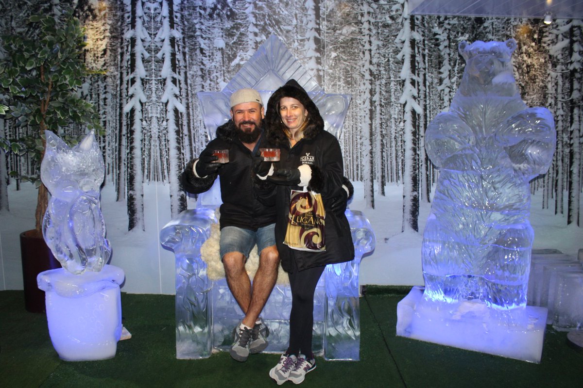 DEBORA_ELTON's tweet photo. #borealicebar #euamofrio https://t.co/q7QCQZ9qXt