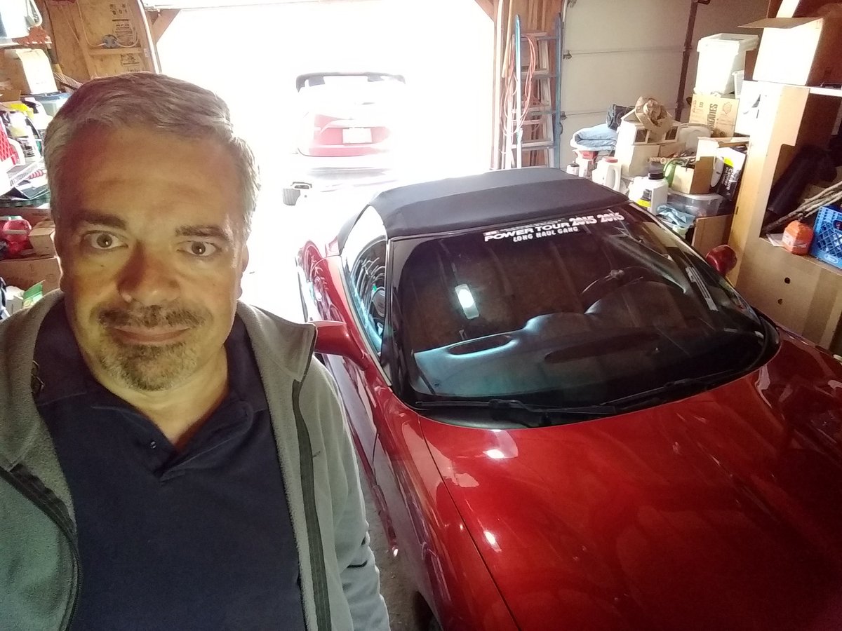greghamthomas's tweet photo. @CristyLee09 my 00 Vette vert w/ LS1 I rebuilt (mach shop work by BES Racing Engines). 2HRPT long hauls.  #selfiesaturdays #BarrettJackson https://t.co/8kdcE20HjM