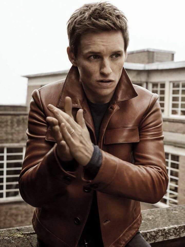 RedmayneSpain's tweet photo. #EddieRedmayne fotografiado por Michelangelo Di Battista para la revista GQ Italia, Abril 2017 https://t.co/VfZKnb0Ocl
