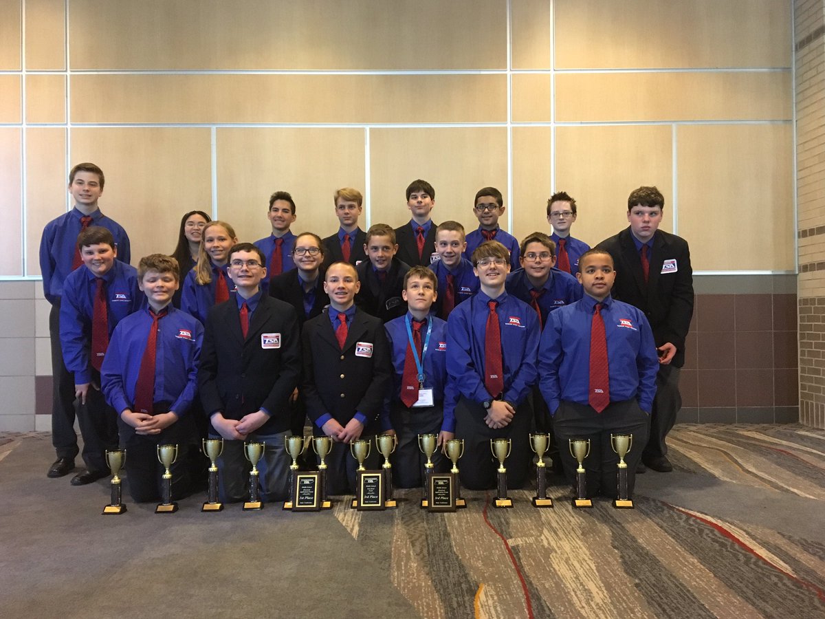 utk91grad's tweet photo. So proud of this group. They did great in competition, and represented @Karns_Middle well in every way! #LiftOffTNTSA @TennesseeTSA https://t.co/PPXKCZUryO