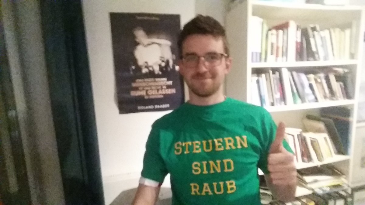 FreiesLeipzig's tweet photo. #lemarathon ich bin bereit! #freiesleipzig #frslpz #le0804 https://t.co/snr0ds9fnK