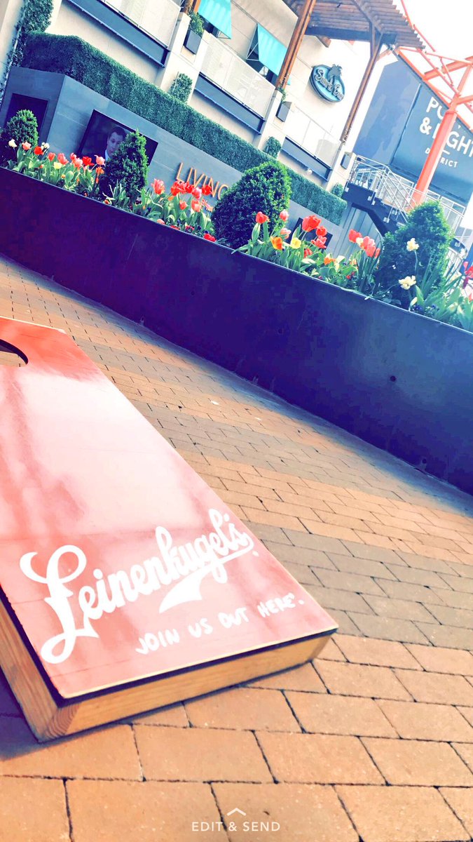 irishkyla's tweet photo. It's seriously gorgeous out here. #JoinUsOutHere @LeinenkugelsKC https://t.co/qtWG8lKjRW
