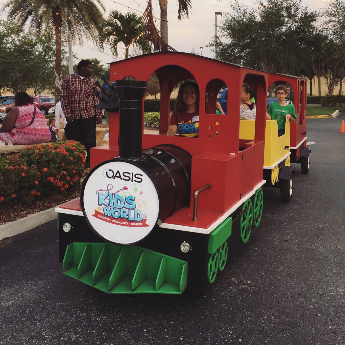 VisitOasis's tweet photo. 10 mins until the 6P! Catch a ride on the KidsWorld Express!
|
#oasis #saturdays #familyfun #makememories https://t.co/MAMaQoMsEL