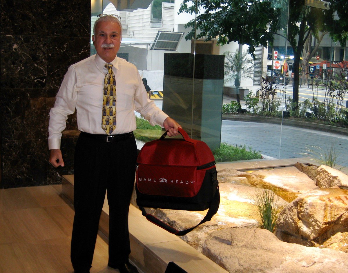 rutgersguy's tweet photo. #GameReady intro to #Asia via #Singapore at #GrandHyatt circa '09. #CoolSystems, great company, fantastic device, memorable 4 yr assignment. https://t.co/S7a3n3utCk