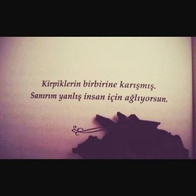 CheffYunuss's tweet photo. Sanırım yanlış insan için ağlıyorsun. https://t.co/HQG7ZrzSI4