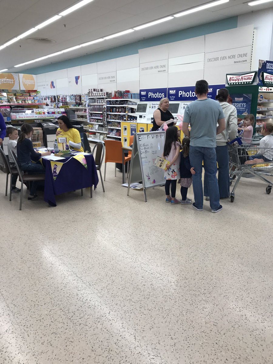Easter Fun with face painting, Cardburys Easter hunt and colouring in station 😃