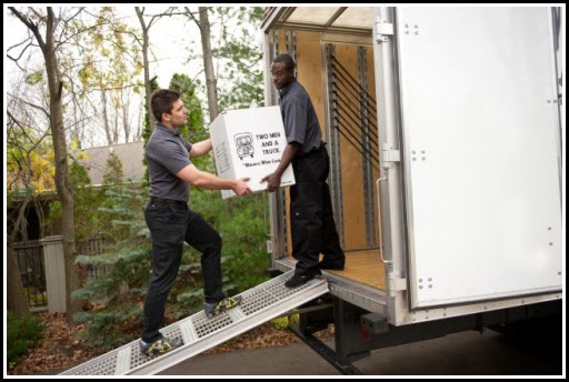 WCMurfreesboro's tweet photo. @TwoMenNashville only hires full-time, background-checked
employees to ensure your movers do a great job! https://t.co/Lt9YgC6Gk5