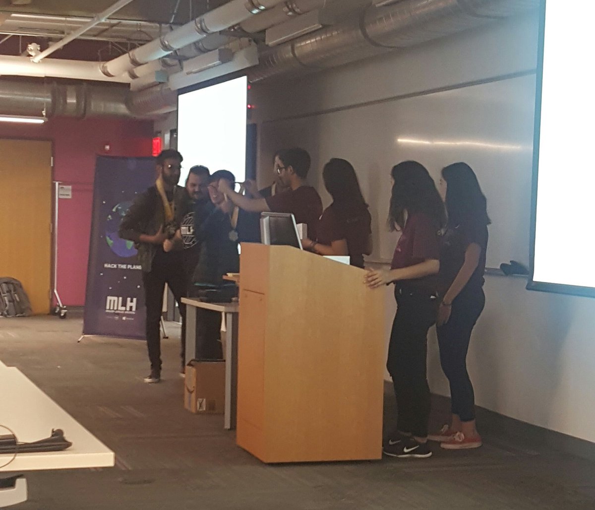 jenlwei's tweet photo. Awesome repping @roughdraftvc as a judge at #IDHack + hearing about what people worked on - congrats to everyone who participated 🙌 https://t.co/IpOgZuPQC6