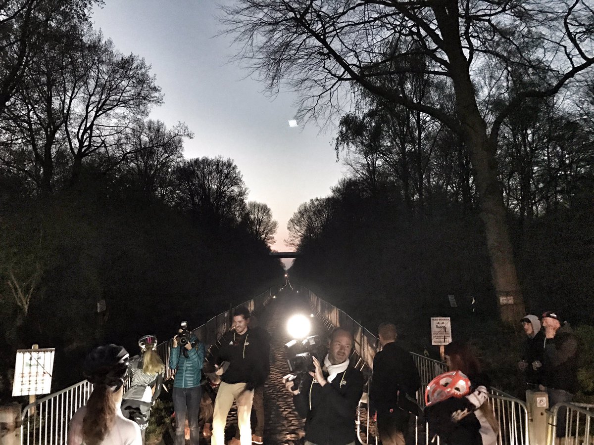 darrenfranks's tweet photo. I'm about to hit the Trouée d'Arenberg for the second time today. This time we're racing for real! #RideInHell #ParisRoubaix https://t.co/UeC0byS3vE