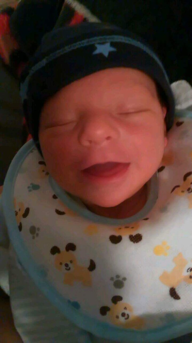 nukuschrist's tweet photo. LOOK AT KIYAN LEARNING TO SMILE!!! I cried when I first saw this. FML https://t.co/XfTUpmPi3n