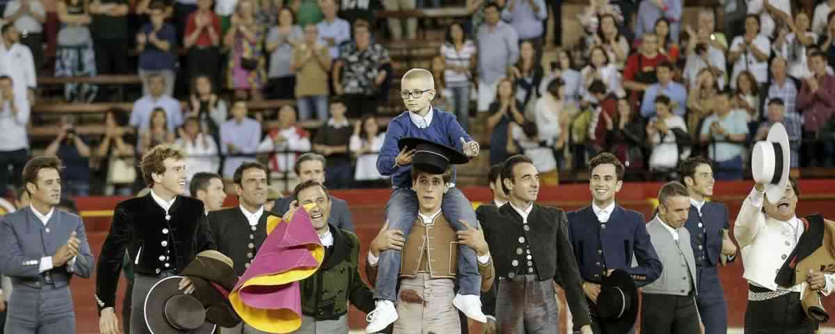 Todos te llevaremos siempre en el corazón Adrian...