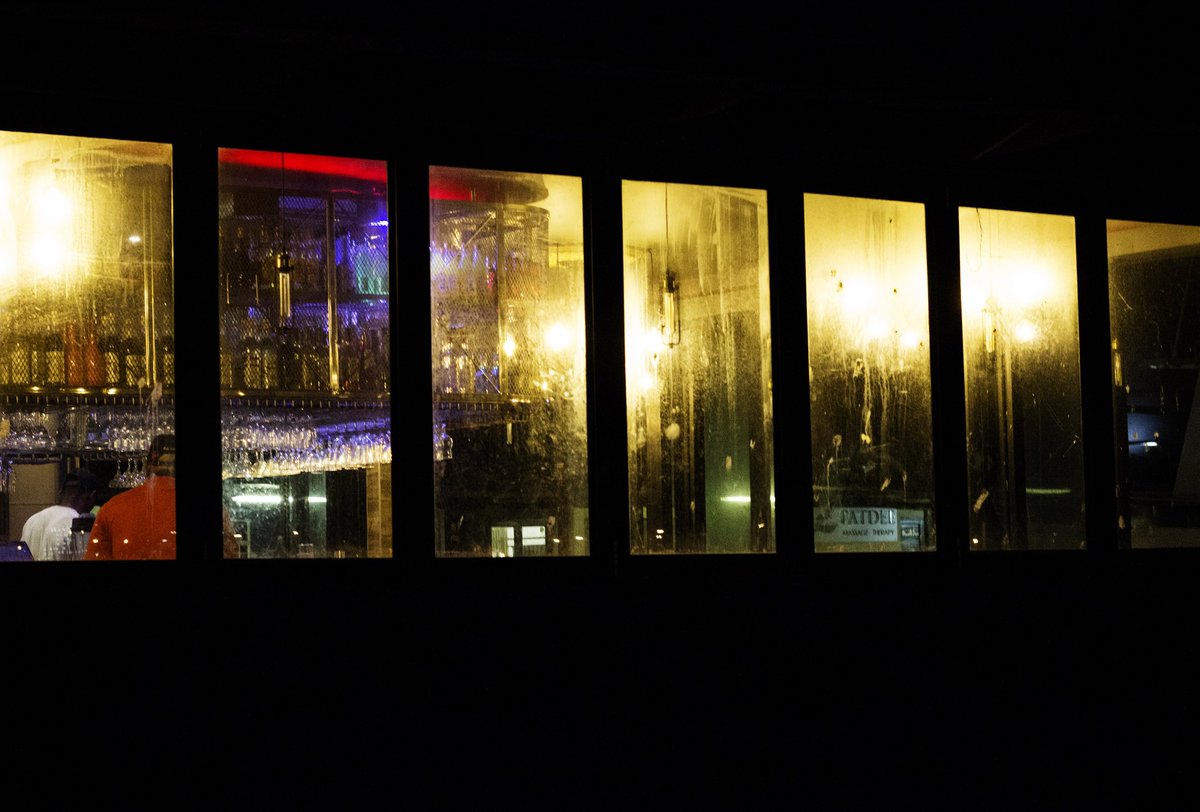 suturated's tweet photo. 'Hope is being able to see there is light in spite of the darkness' Desmond Tutu

#southafrica #durban #photograghy #kzn #nightlife #hope https://t.co/Cb74BV0295