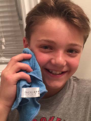 faceoffcloth's tweet photo. Do your kids have a jam-packed weekend coming up? Don't forget to pack #FaceOffjunior for between and after activities! #FaceOffCloth https://t.co/nQDjki2p6n