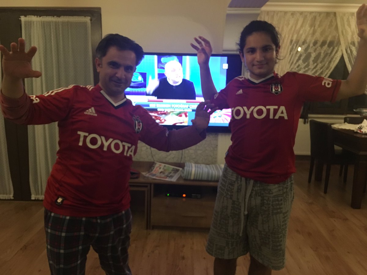 rafeteroglu50's tweet image. #beyazfutbolfırtınası